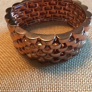 Gorgeous solid flexible rose gold colored bracelet